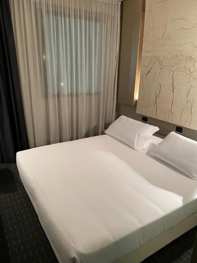 Bes Hotel Cremona Soncino المظهر الخارجي الصورة